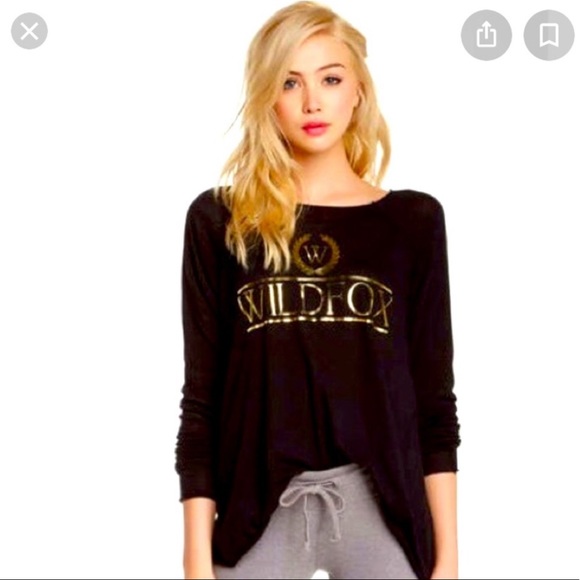 WILDFOX gold logo, long sleeve tee - Picture 12 of 12